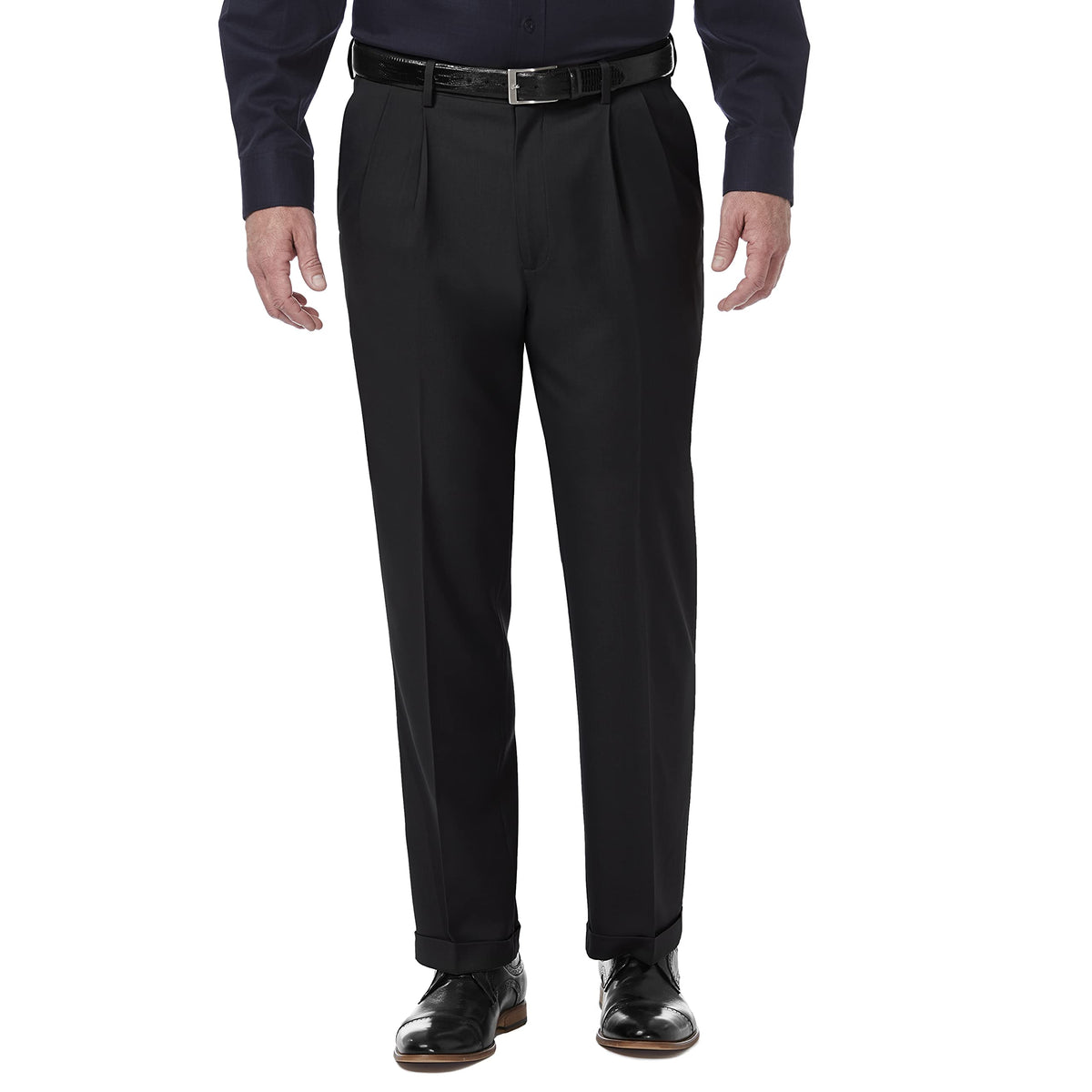 Haggar Men's Classic Fit Pleated Premium Comfort Dress Pant