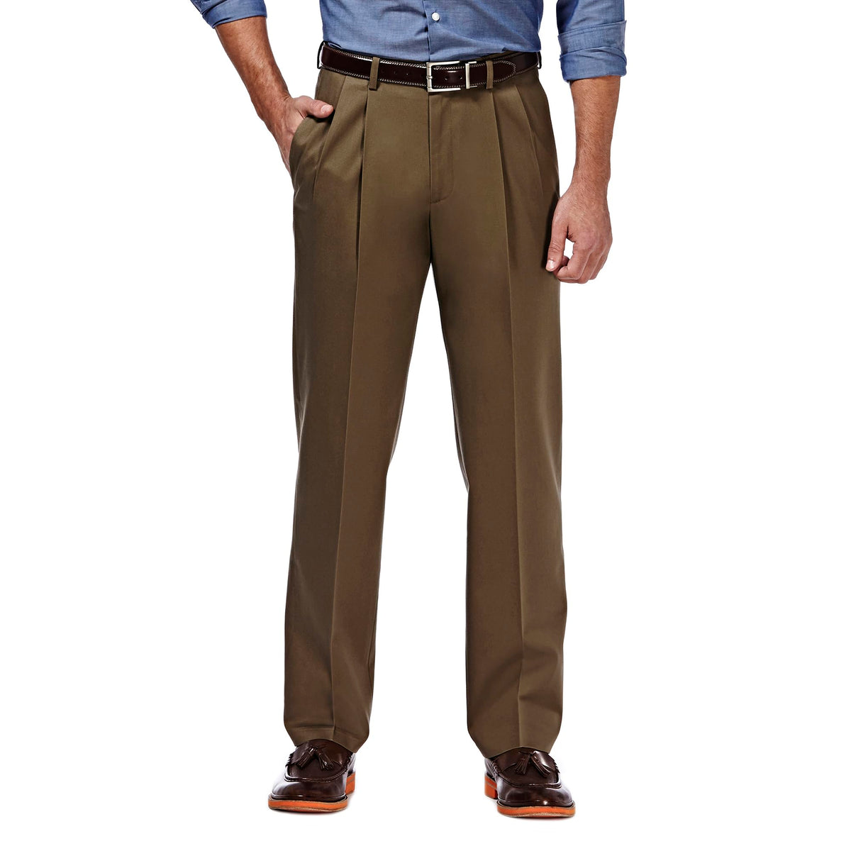 Haggar Men's Classic Fit Premium No Iron Khaki Pleated Pant