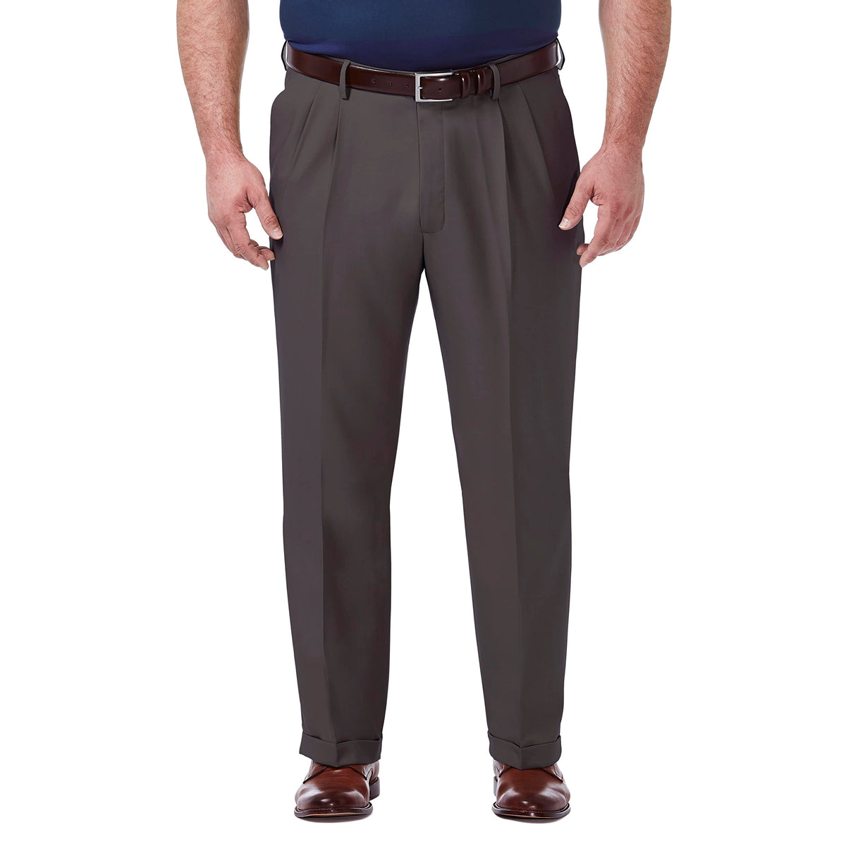 Haggar Men's Classic Fit Pleated Premium Comfort Dress Pant