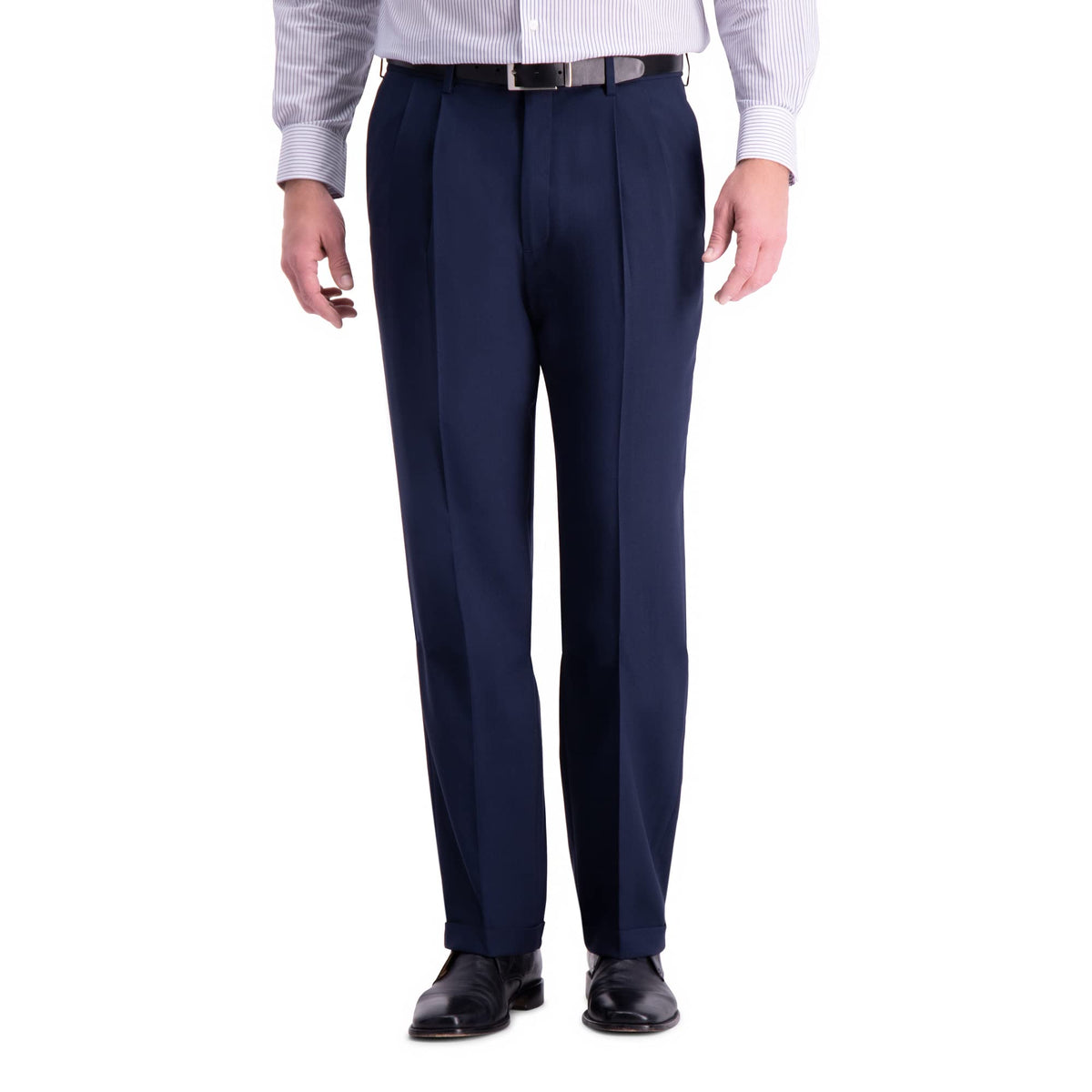Haggar Men's Classic Fit Pleated Premium Comfort Dress Pant