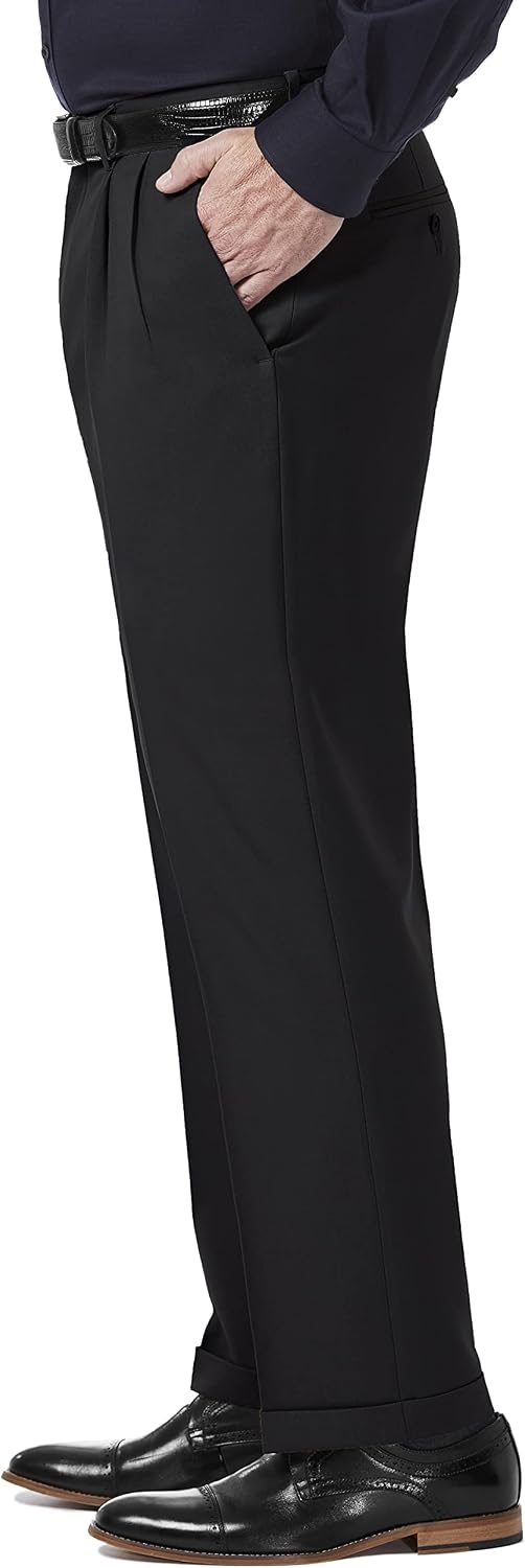 Haggar Men's Classic Fit Pleated Premium Comfort Dress Pant
