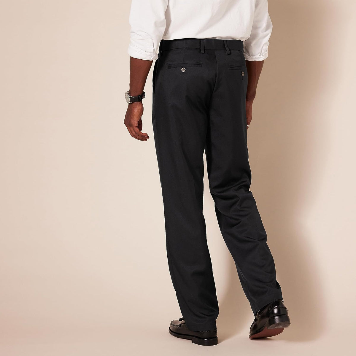 Amazon Essentials Men's Classic-Fit Expandable-Waist Flat-Front Dress Pants
