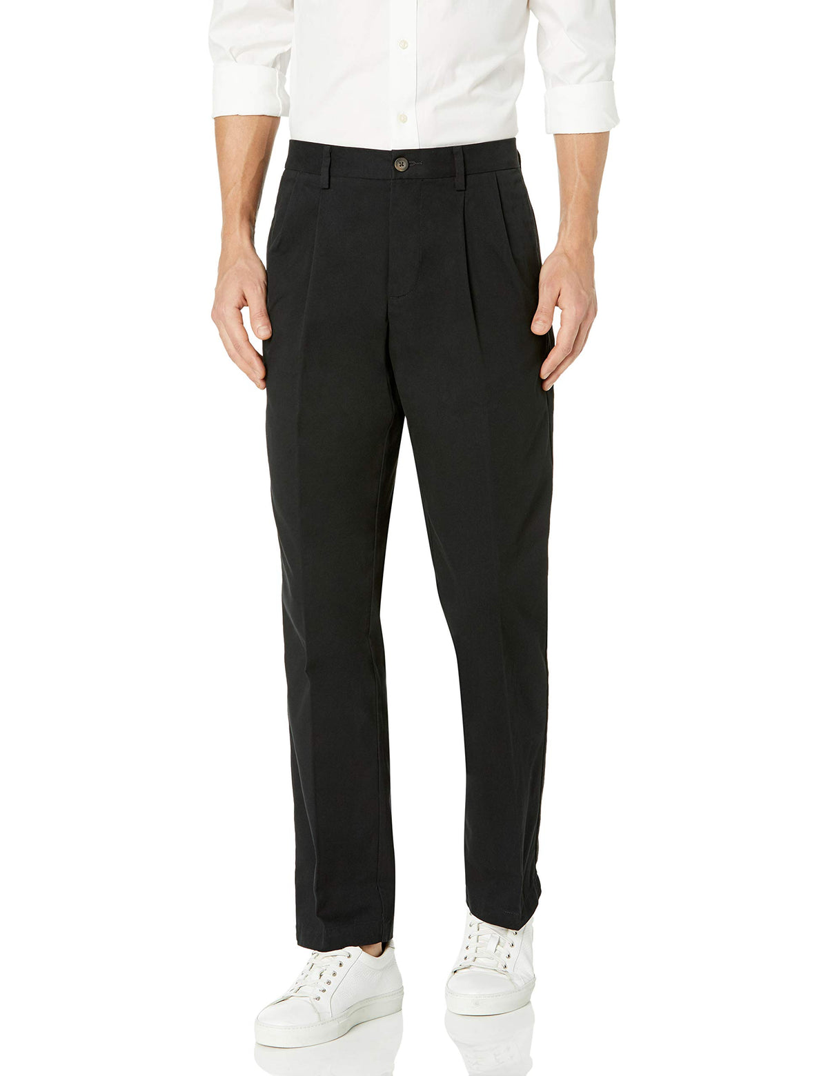 Amazon Essentials Men's Classic-Fit Wrinkle-Resistant Pleated Chino Pant (Available in Big & Tall)
