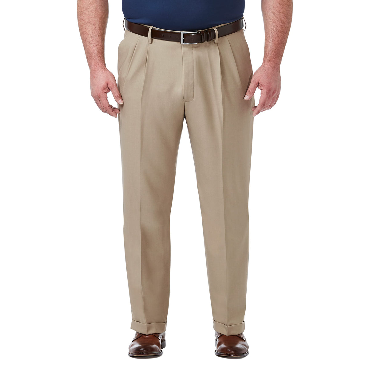 Haggar Men's Classic Fit Pleated Premium Comfort Dress Pant