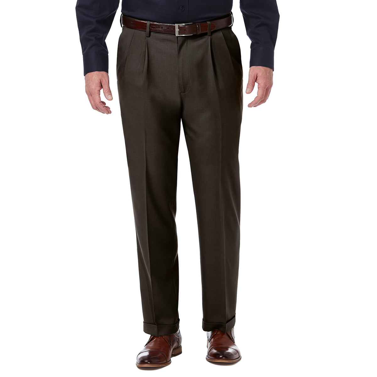 Haggar Men's Classic Fit Pleated Premium Comfort Dress Pant