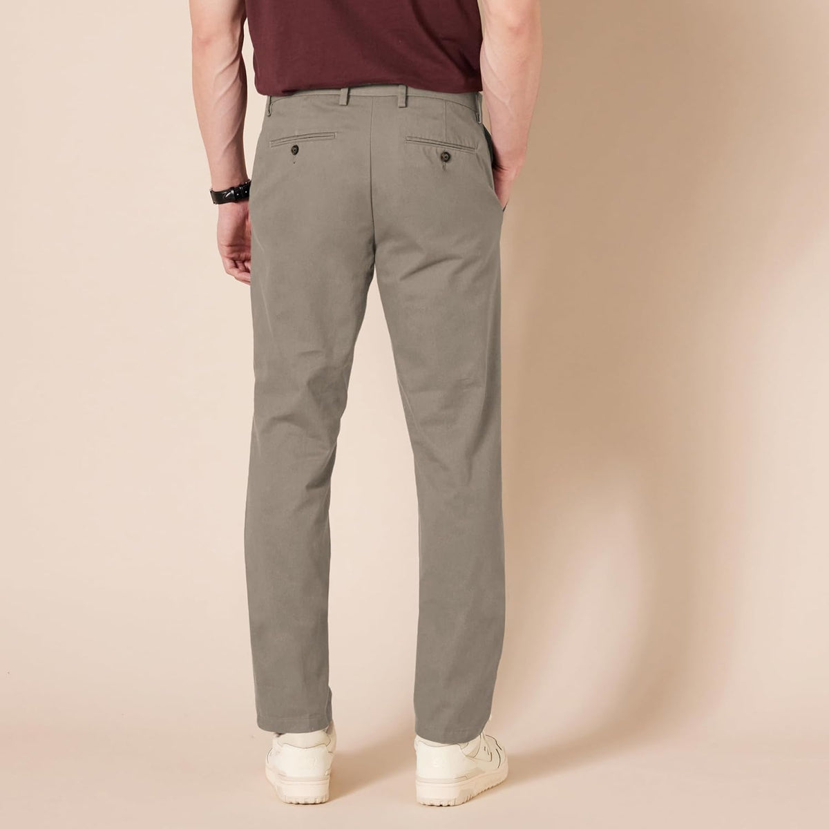 Amazon Essentials Men's Slim-Fit Wrinkle-Resistant Flat-Front Chino Pant
